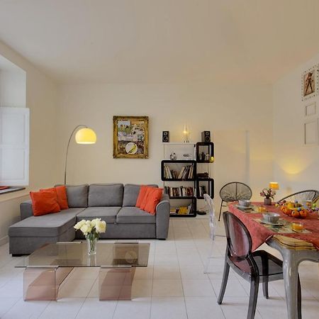 Welkeys - Reine Nathalie Apartment Биарриц Экстерьер фото
