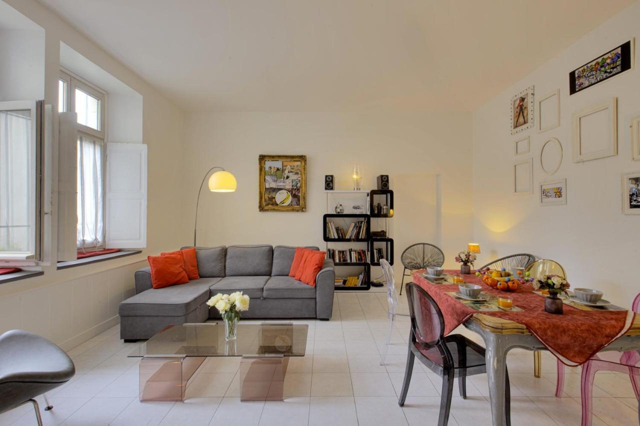 Welkeys - Reine Nathalie Apartment Биарриц Экстерьер фото
